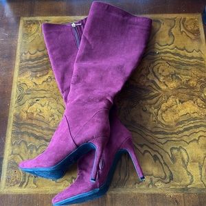 Rouge Helium Burgundy Heeled Boots